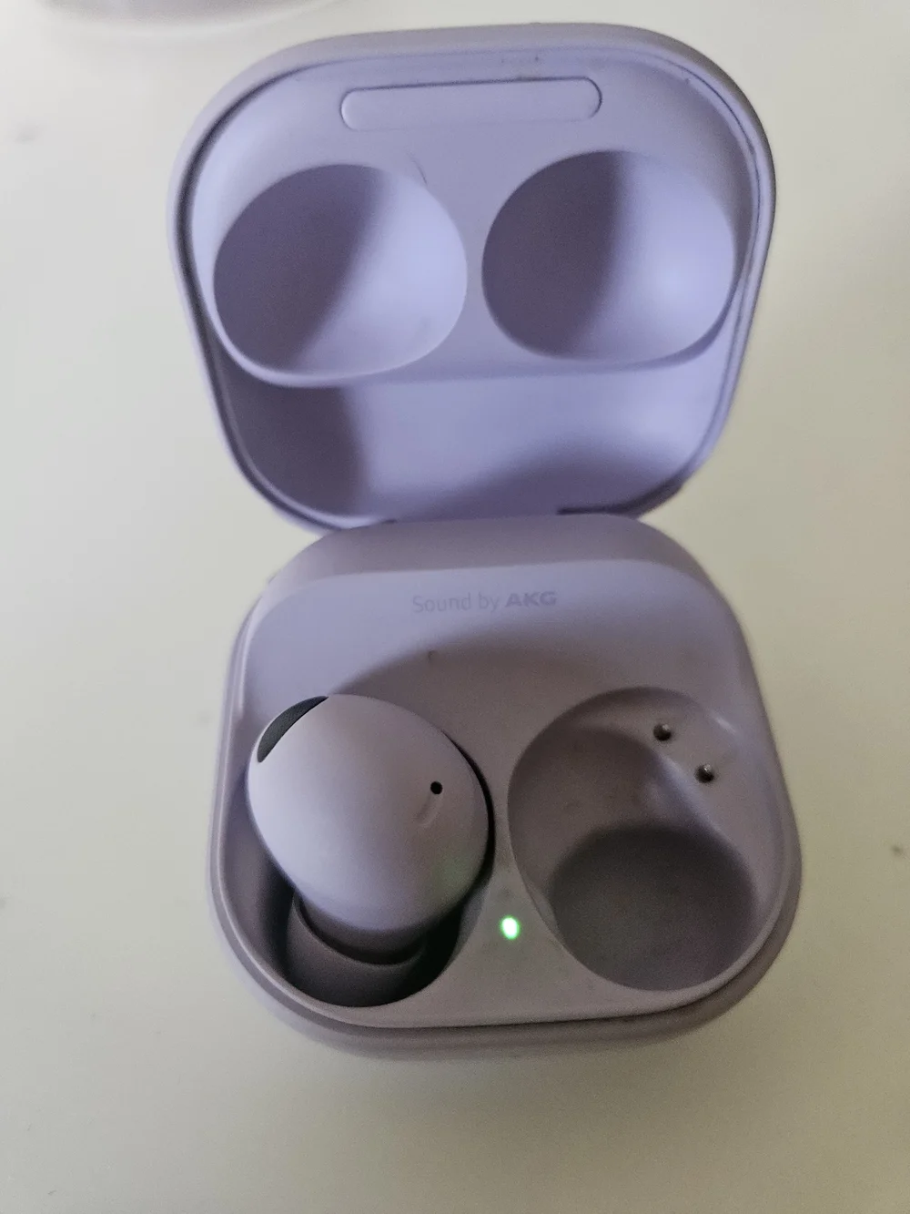 Samsung Lavender Wireless Earbud Case